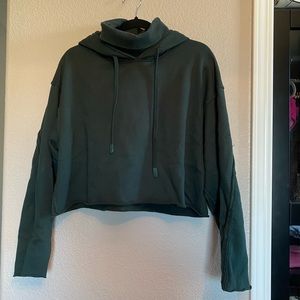 ALO Cropped Hoodie